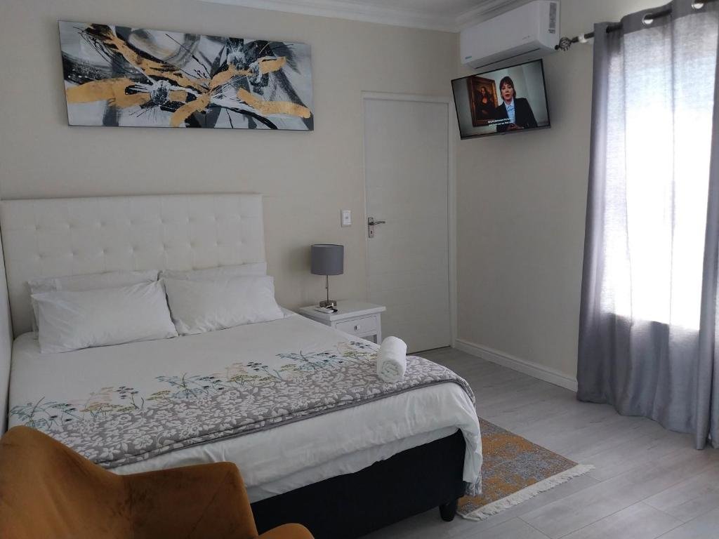 Deluxe room LND GUEST HOUSE