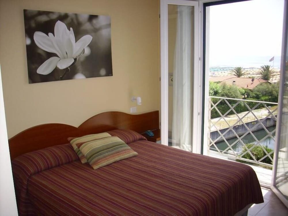 Standard Double room with balcony Hotel Bencista