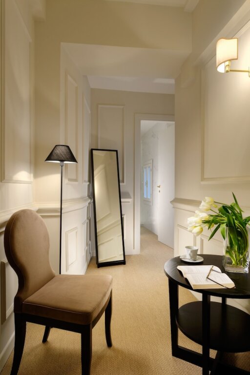 Номер Classic Splendor Suite Rome - Suites & Apartments