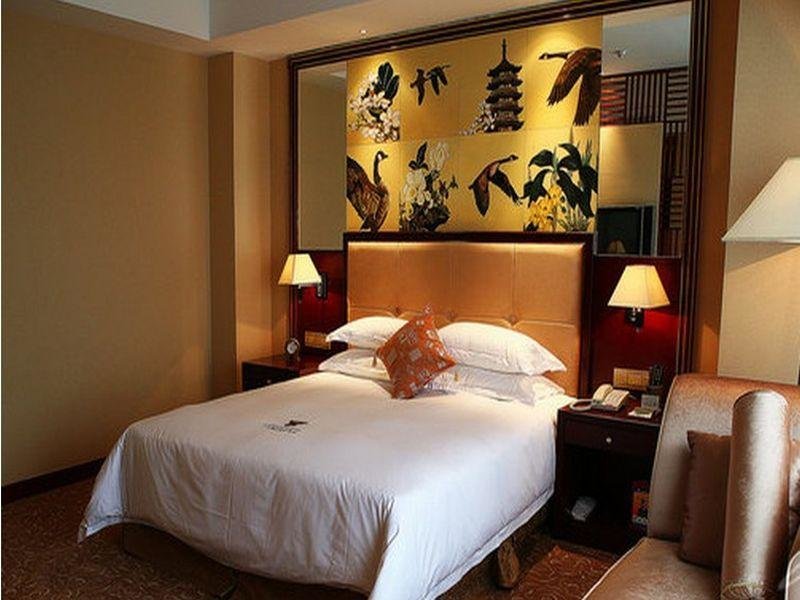 Deluxe Suite Guangdong Yinye Yanshan Hotel