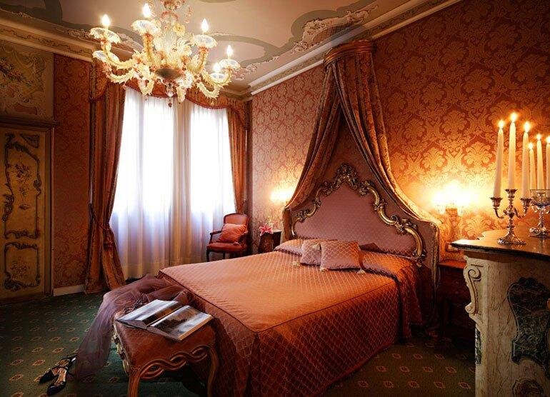 Кровать в общем номере Hotel Antico Doge - a Member of Elizabeth Hotel Group
