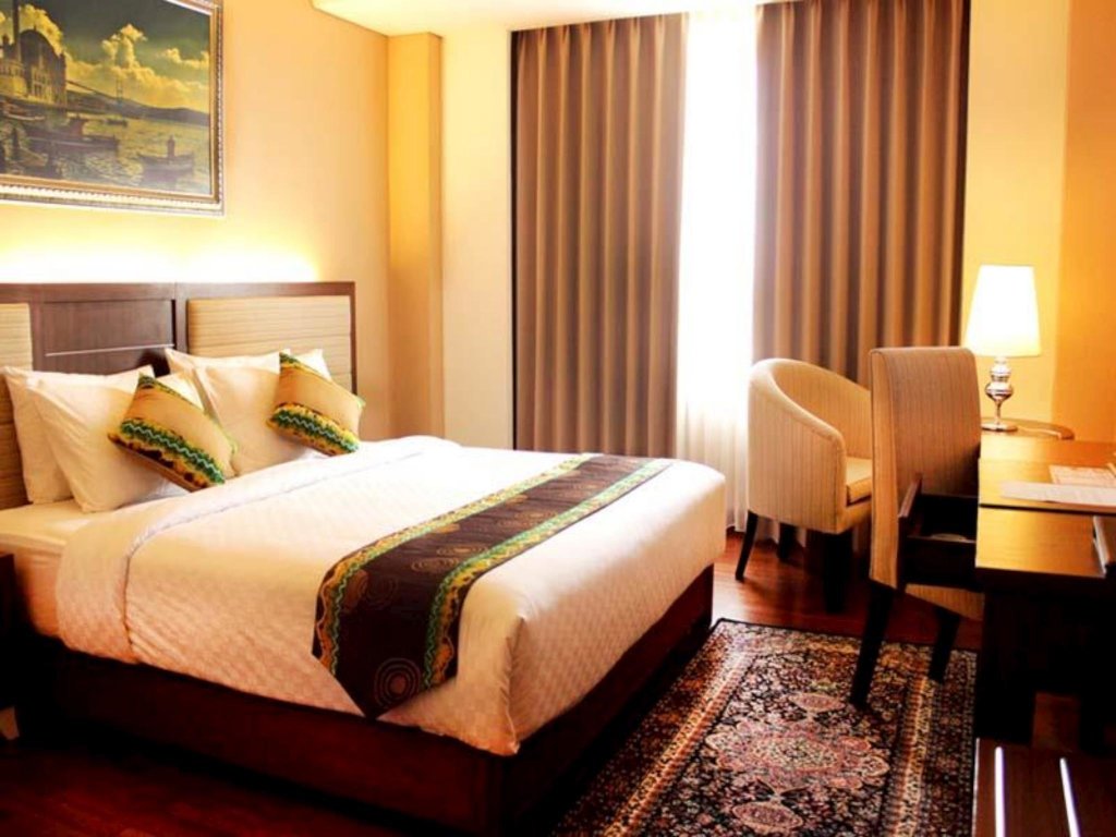 Двухместный номер Deluxe Grand Qin Hotel Banjarbaru