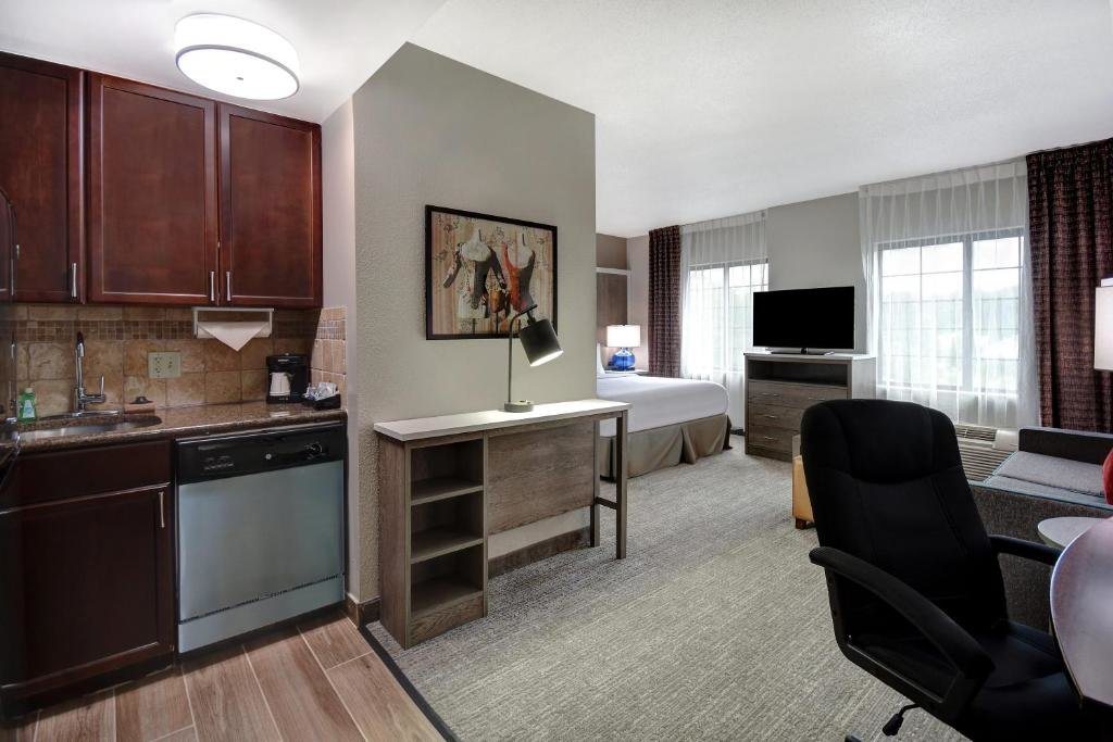 Люкс Homewood Suites Newport News - Yorktown by Hilton