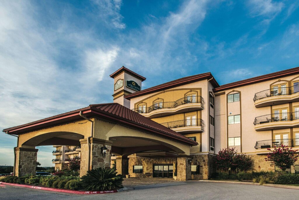 Номер Standard La Quinta Inn & Suites by Wyndham Marble Falls