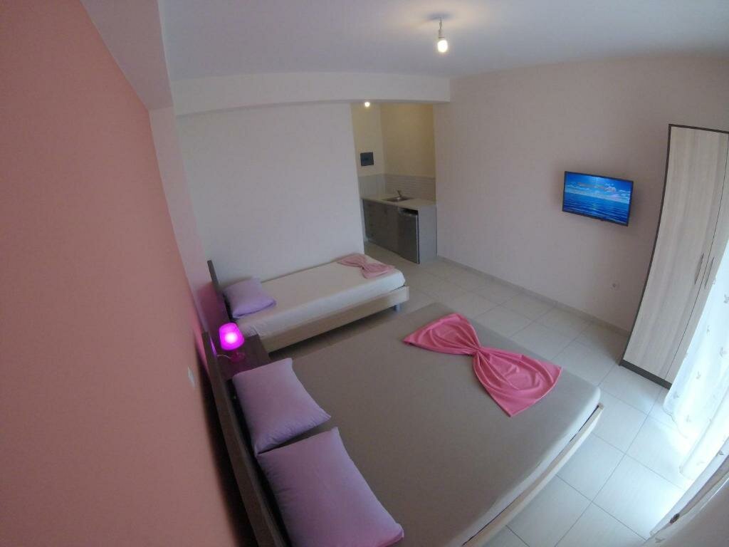 Standard Dreier Zimmer mit Gartenblick Riviera Rooms