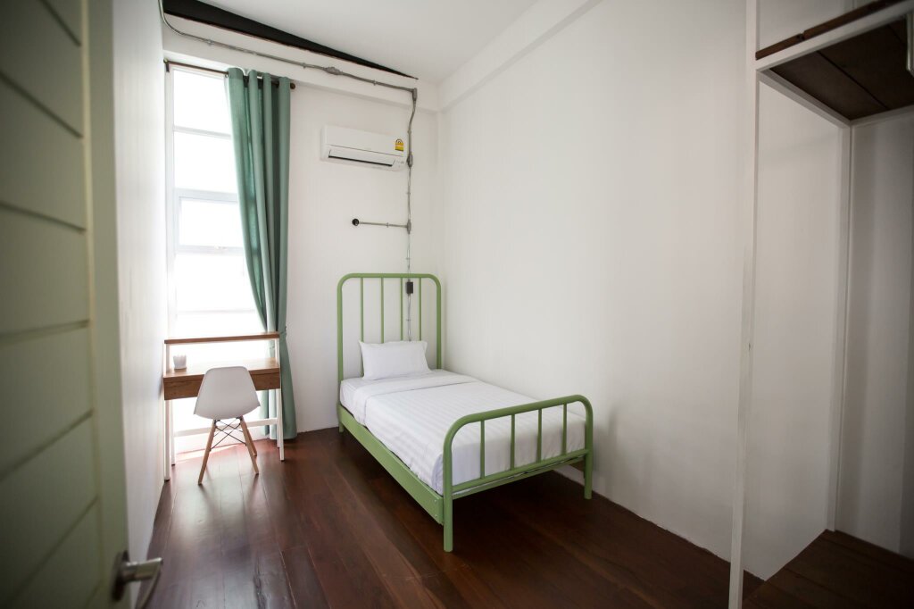 Standard Single room Memmoth Hostel In Lampang