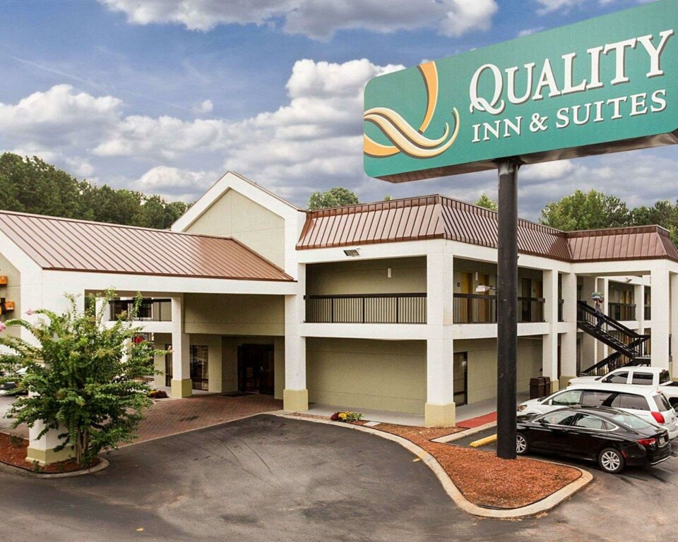 Номер Standard Quality Inn & Suites near Six Flags - Austell