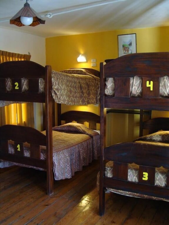 Кровать в общем номере (женский номер) Hostal Mallqui