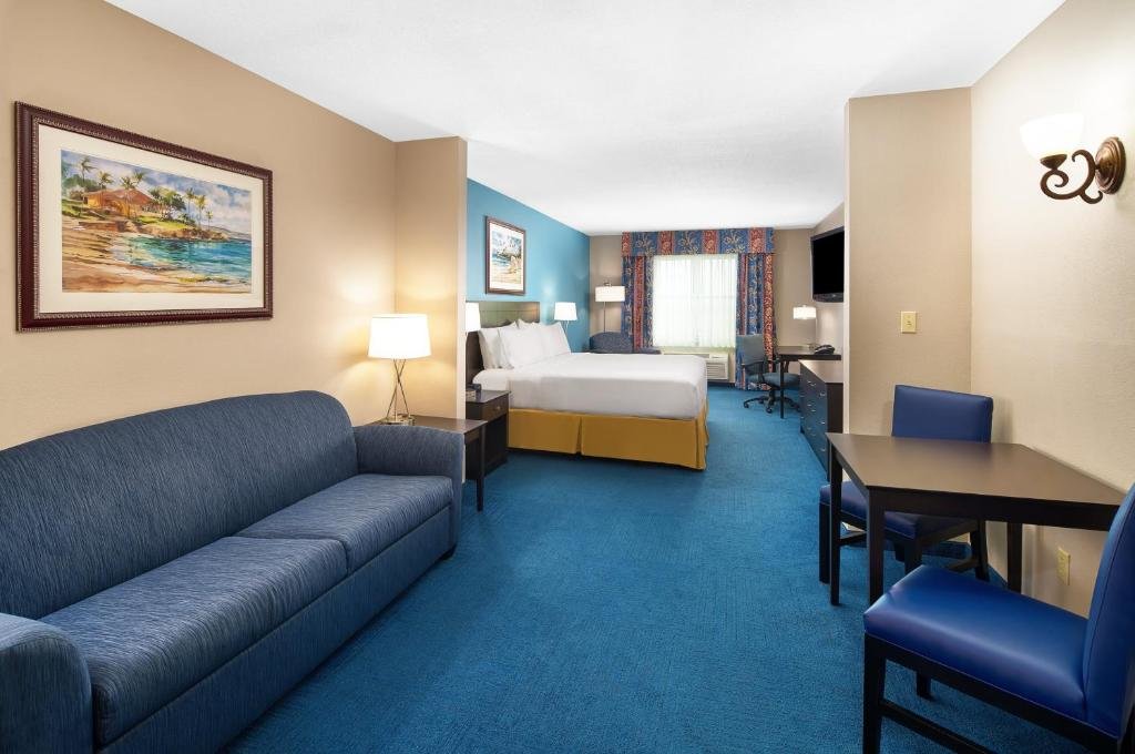 Suite Holiday Inn Express & Suites Miami Kendall, an IHG Hotel