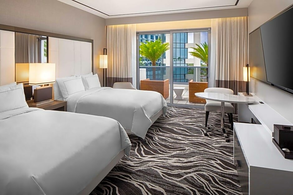 Standard Vierer Zimmer mit Balkon Hilton Aventura Miami