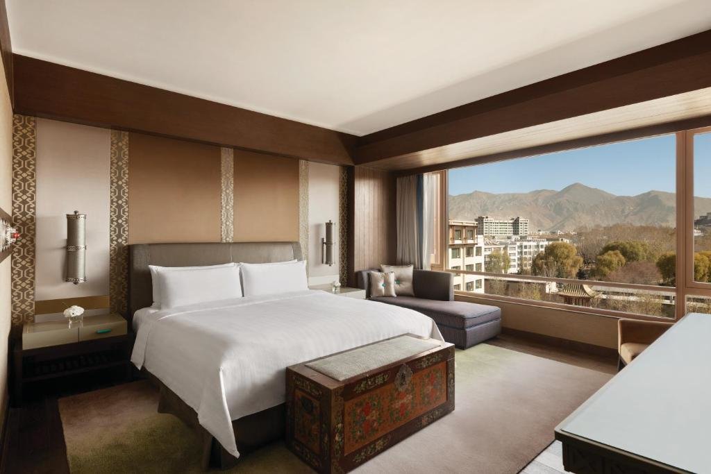 Double Horizon Club room Shangri-La Lhasa