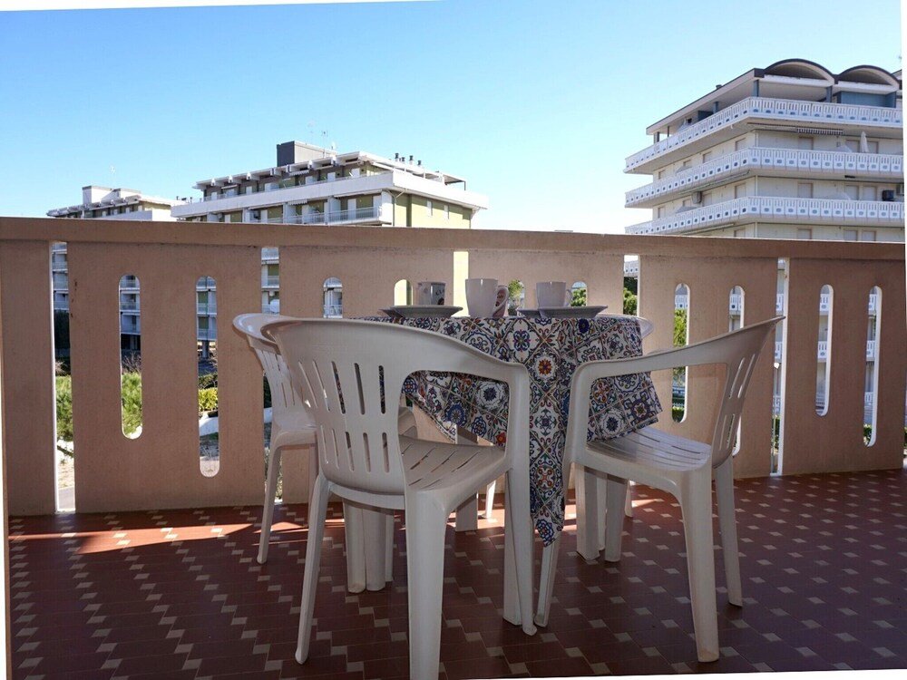 1 Bedroom Apartment with balcony Great Apartment With Swimming Pool in a Good Location by Beahost Rentals
