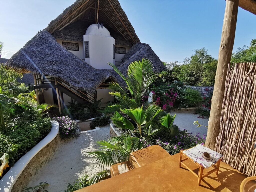 Люкс с видом на сад Sunshine Bay Hotel Zanzibar