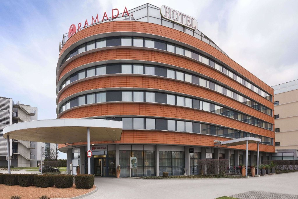 Номер Standard Hotel Ramada Graz