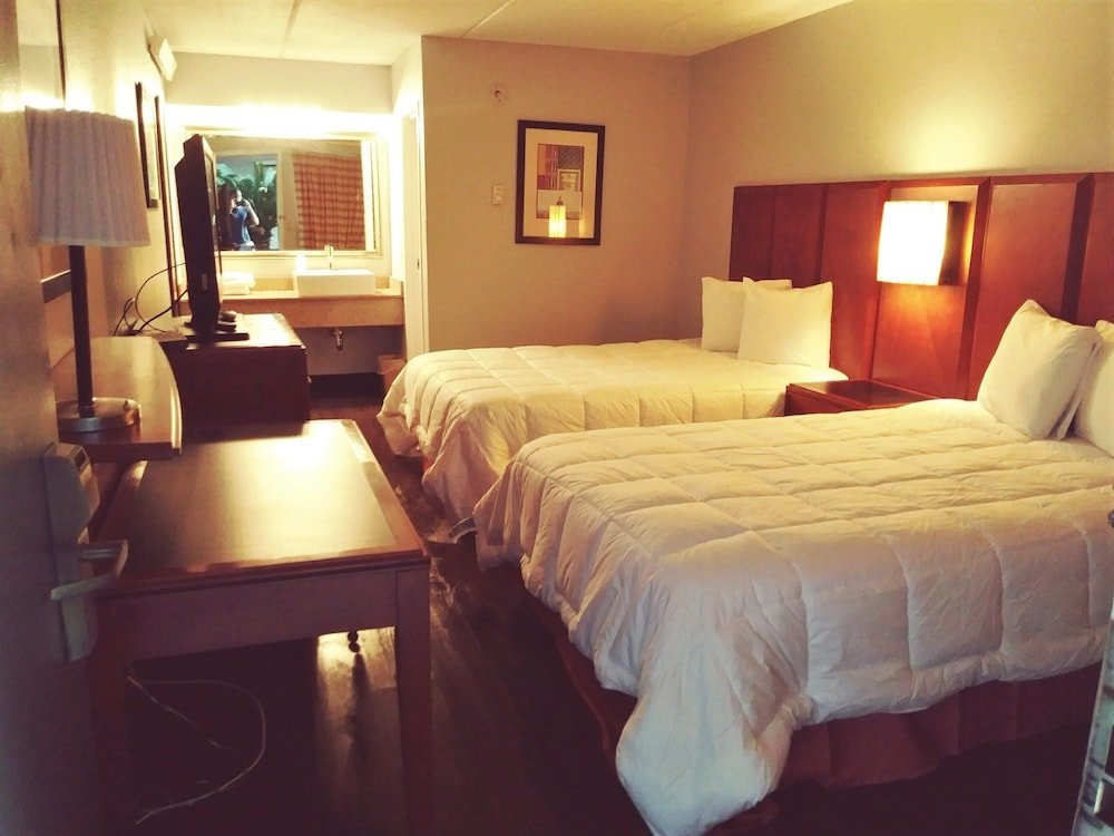 Economy Zimmer Extend-a-Suites Mobile North