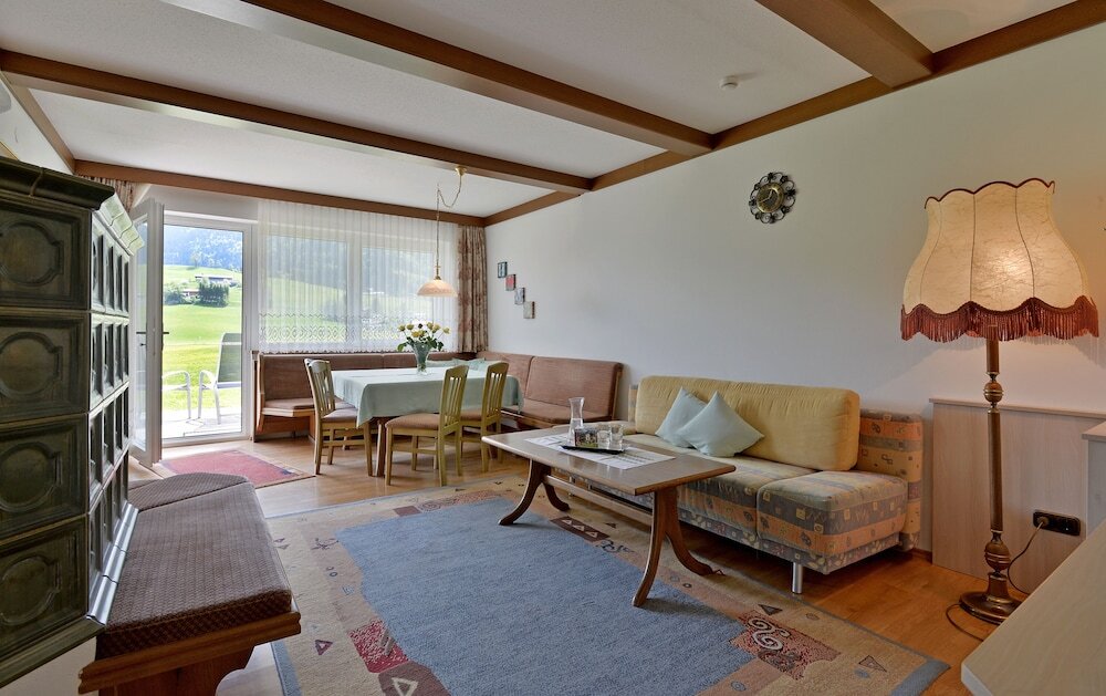 2 Bedrooms Suite with mountain view Hotel Garni Tirol
