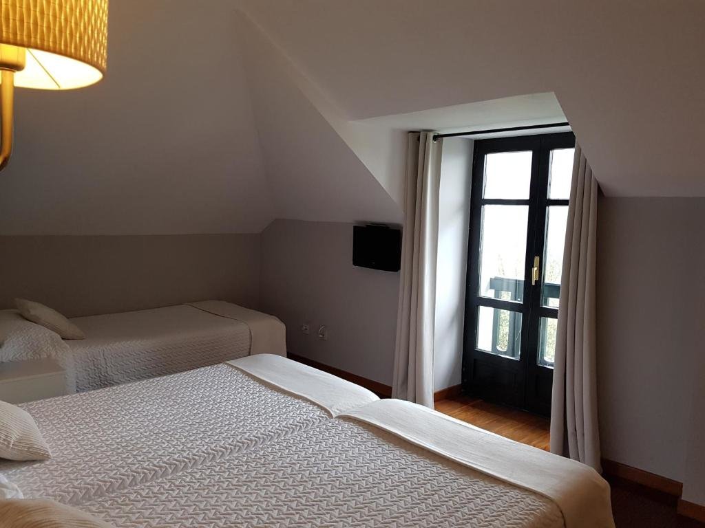 Standard Dreier Zimmer mit Bergblick Hotel Rural Montañas de Covadonga