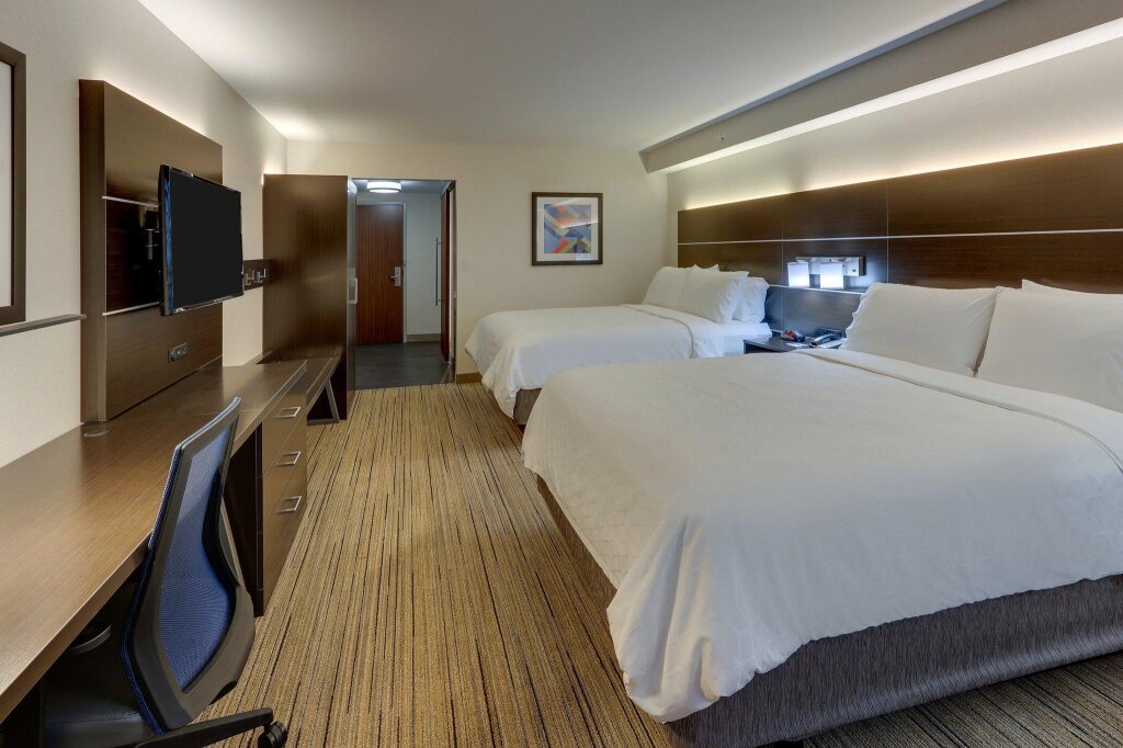 Двухместный номер Standard Holiday Inn Express & Suites Troy, an IHG Hotel