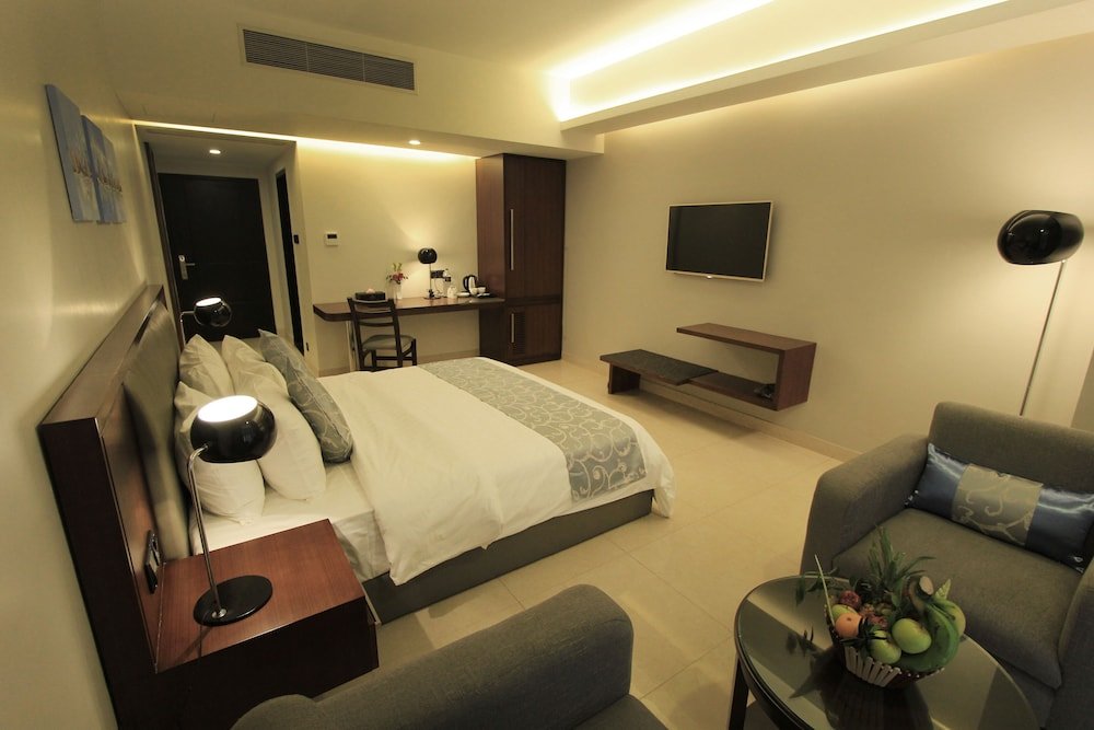 Семейный люкс с 2 комнатами Sky City Hotel Dhaka