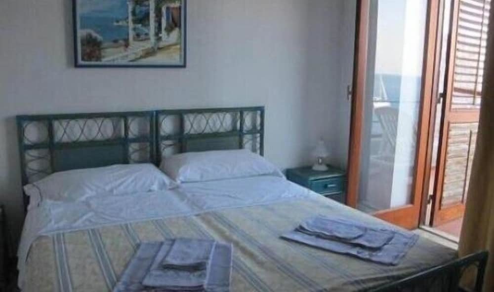 Standard double chambre avec balcon et Vue mer Hotel Phenicusa