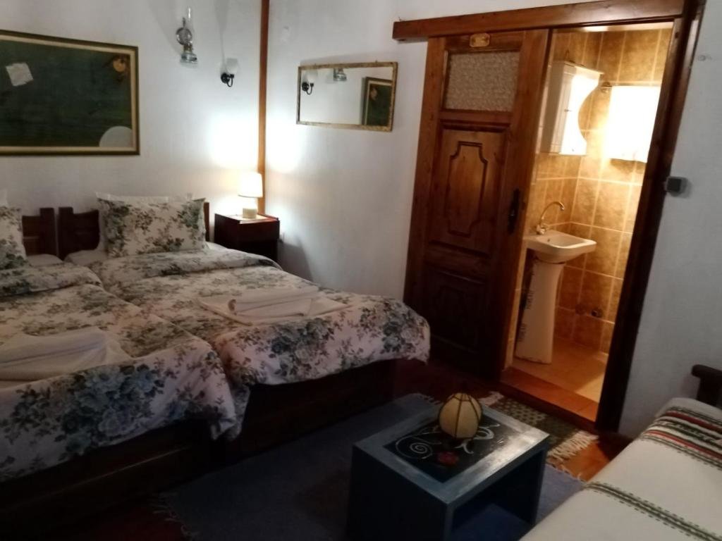 Standard double chambre avec balcon Traditional Guesthouse Erato