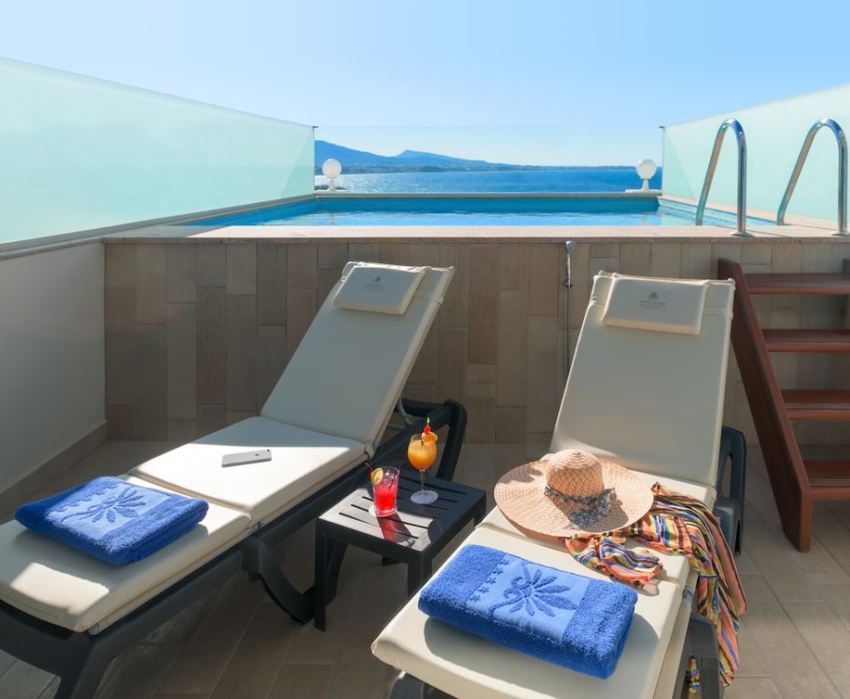 Номер Deluxe с балконом и с видом на море Atrium Platinum Luxury Resort Hotel & Spa