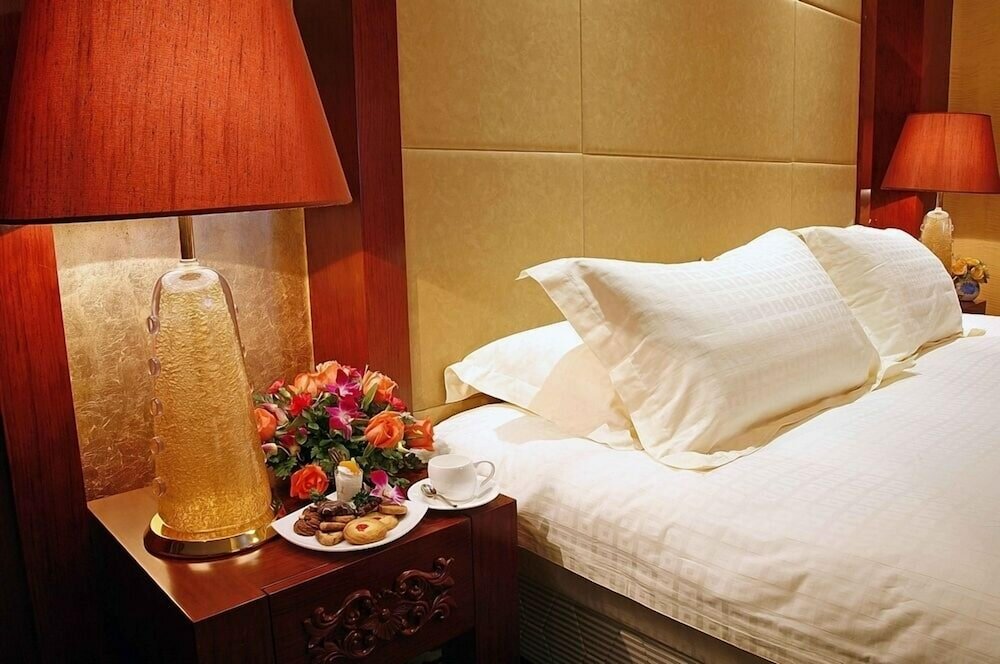 Executive Suite Yishiyuan Hotel