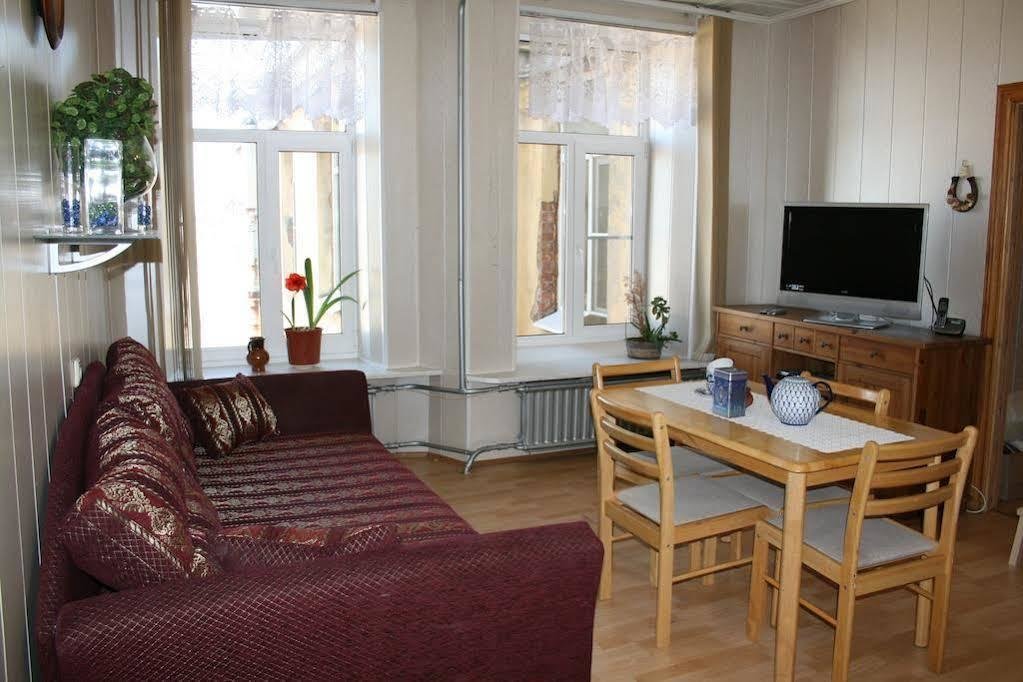 Petersburg apartment. Шпалерная 33 Санкт-Петербург. Апартаменты Санкт Петербург Шпалерная. Шпалерная 39 гостиница. "Апартамент-бутик" гостиница Санкт-Петербург ул. Садовая.