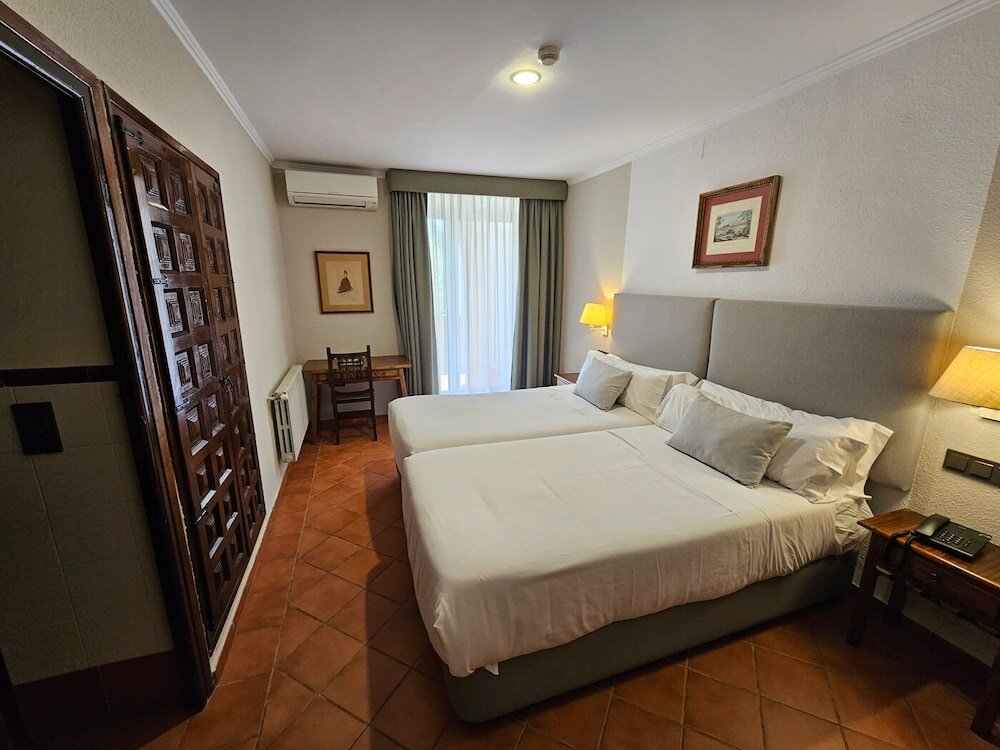 Standard double chambre avec balcon Monasterio De Piedra