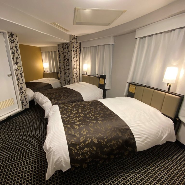 3 Bedrooms Standard Triple room APA Hotel Toyohashi-Ekimae