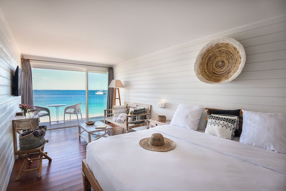 Двухместный номер Comfort с балконом и с видом на океан Le Temps des Cerises Beach Hotel "La Plage"