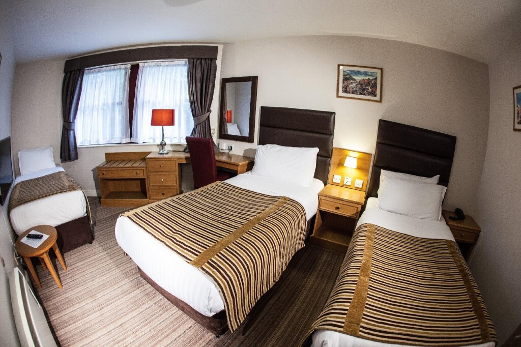 Трёхместный номер Standard Dubrovnik Hotel