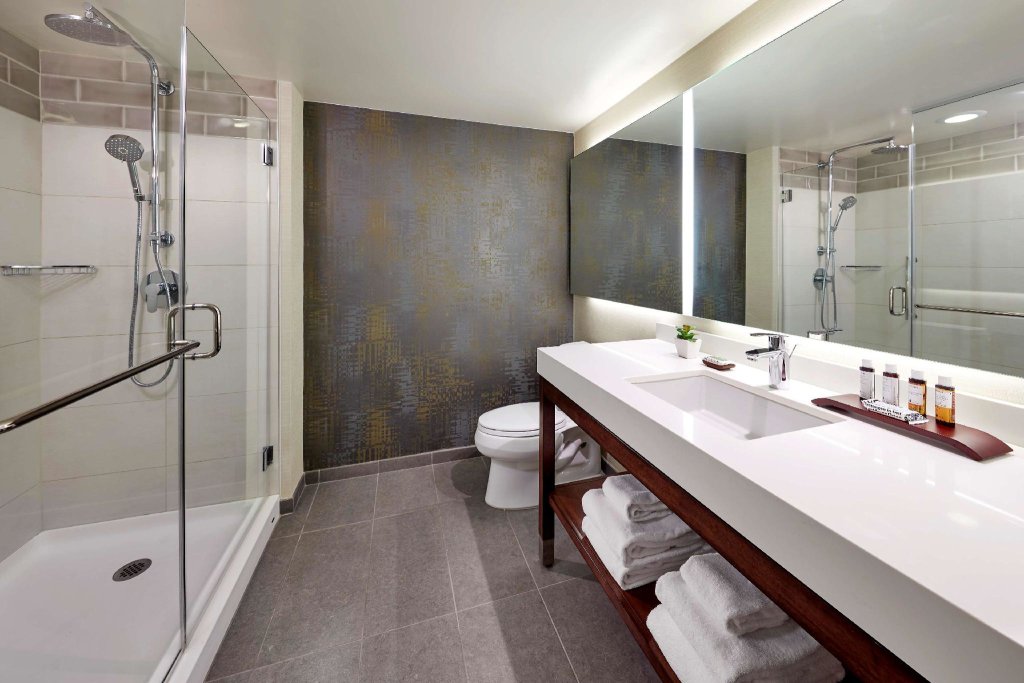 Двухместный номер Luxury bathroom Hilton Garden Inn San Diego Old Town/Sea World Area