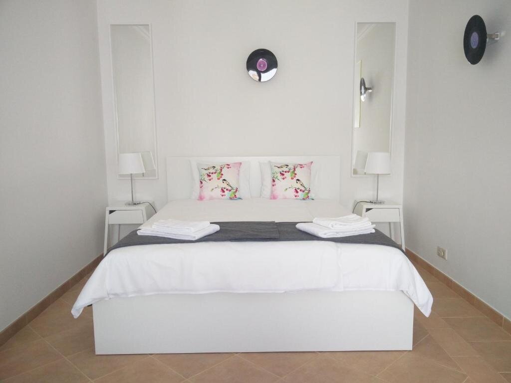 Standard room Vinyl Flat Bed & Breakfast - Rooms