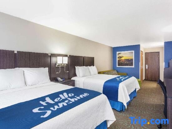 Двухместный люкс c 1 комнатой Days Inn & Suites by Wyndham East Flagstaff