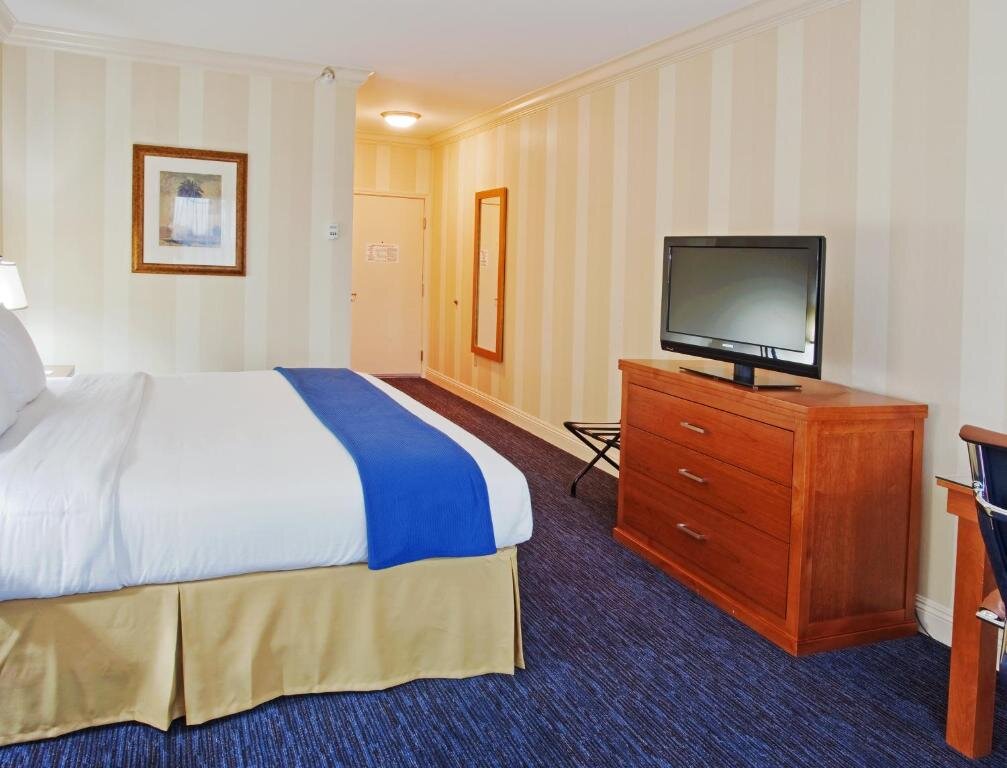 Другое Holiday Inn Express Hotel & Suites Santa Cruz, an IHG Hotel