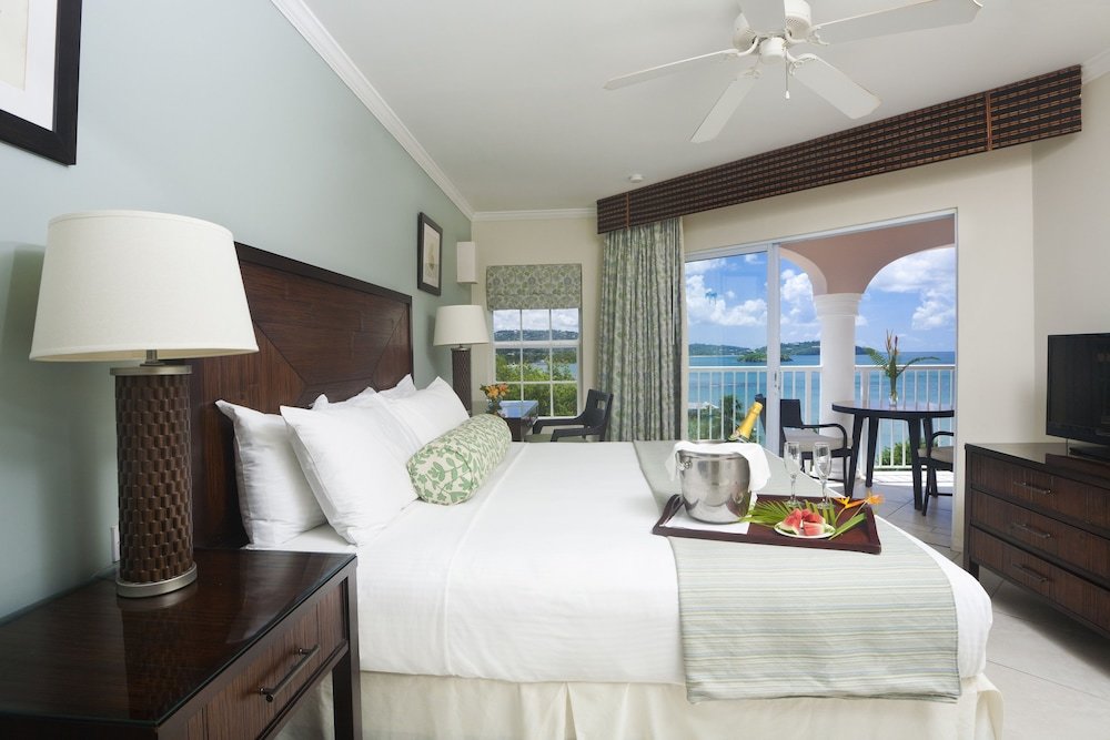 Номер Standard c 1 комнатой с видом на океан St. James’s Club Morgan Bay Resort