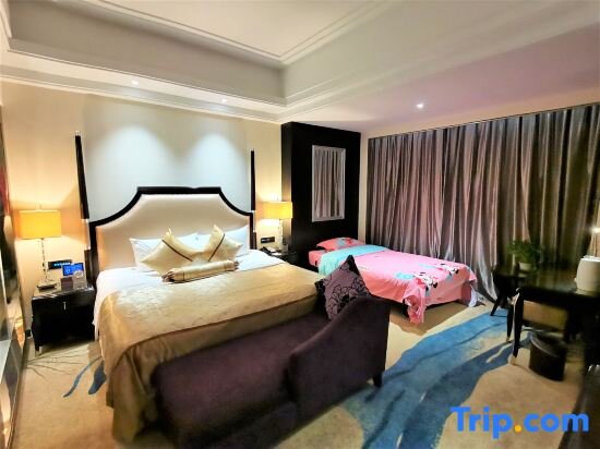 Suite Sanding Huayue Hotel