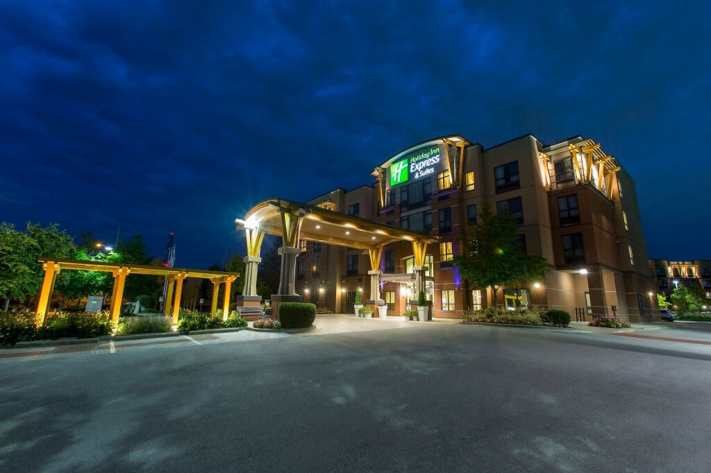 Standard Double room Holiday Inn Express & Suites Riverport Richmond, an IHG Hotel
