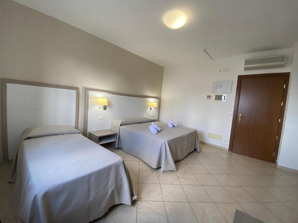 Comfort Quadruple room Hotel Victoria