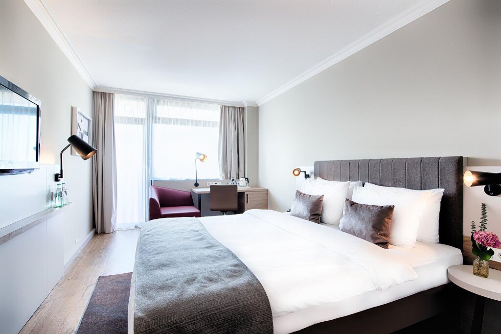 Standard Doppel Zimmer mit Stadtblick Crowne Plaza Frankfurt Congress Hotel