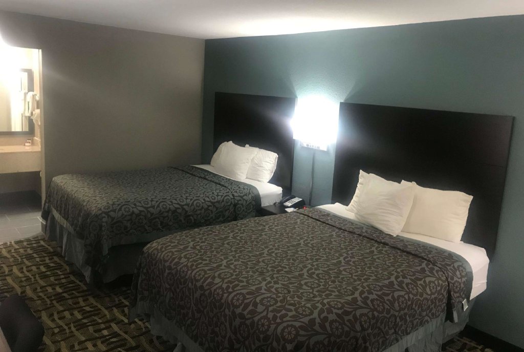 Standard quadruple chambre Days Inn & Suites by Wyndham Collierville Germantown Area