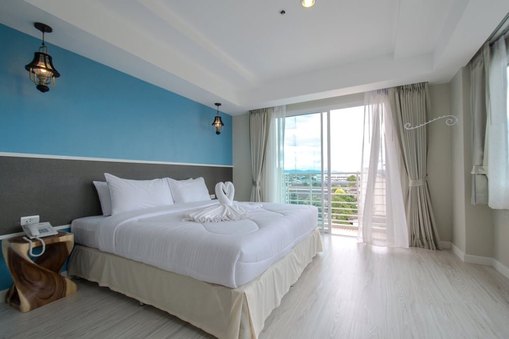 Junior-Suite mit Balkon Prachuap Grand Hotel