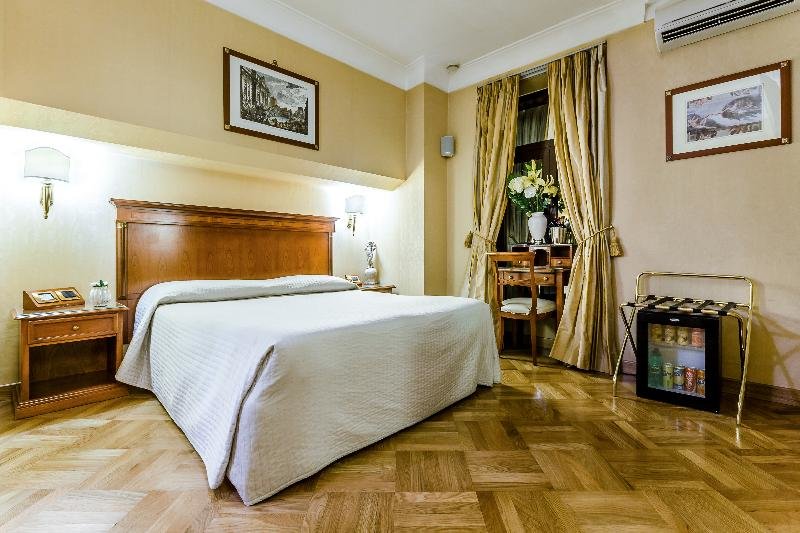 Двухместный номер Standard Luxury Rooms H 2000 Roma