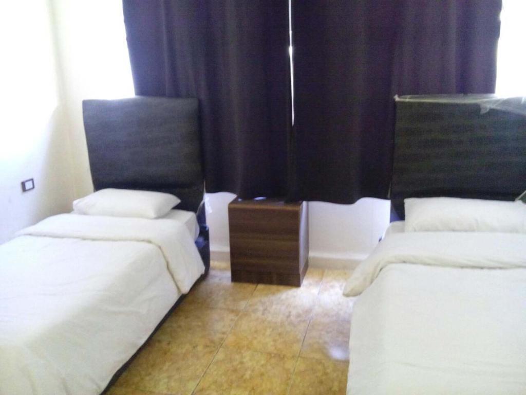 Triple room Al-Houriat Hotel