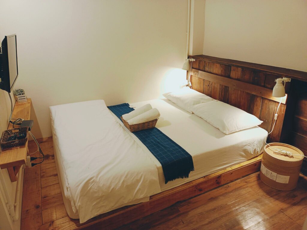 Standard Doppel Zimmer mit Balkon und mit Meerblick Sattahiptale Boutique Guesthouse & Hostel