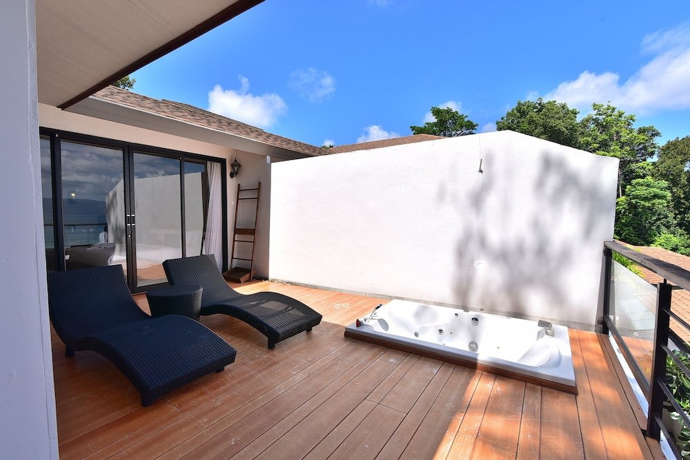Номер Deluxe с балконом и с видом на океан Asara Private Beach Resort