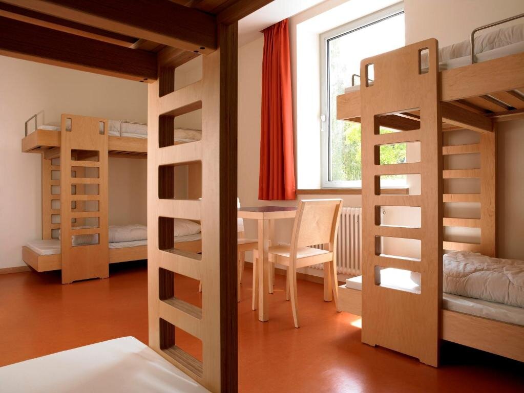Кровать в общем номере (мужской номер) Youth Hostel Luxembourg City