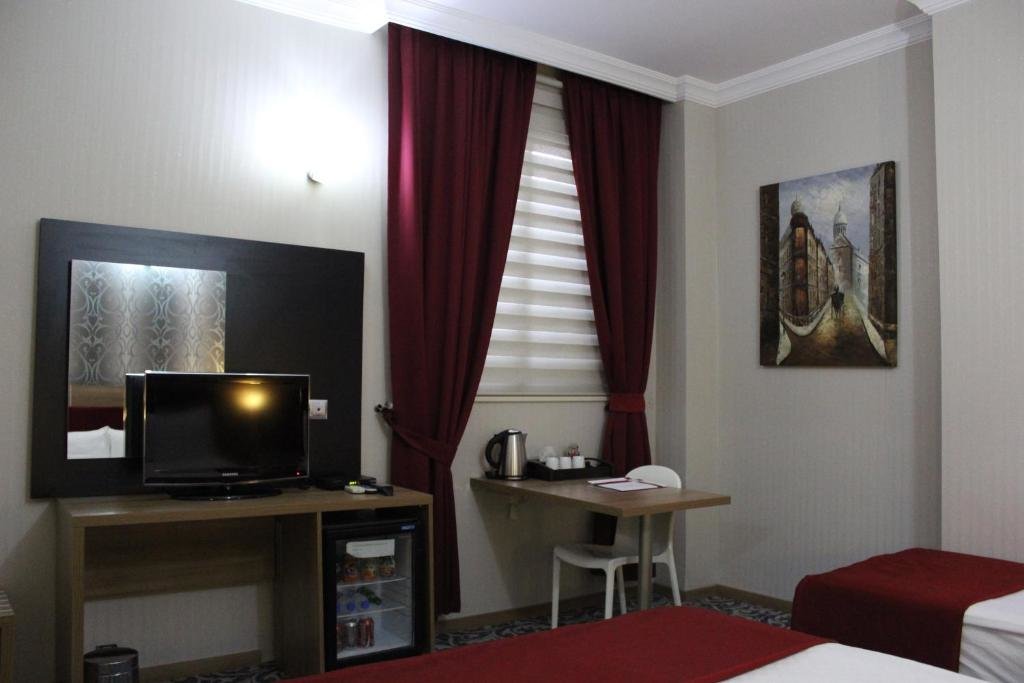 Standard room Plaza Hotel Izmir
