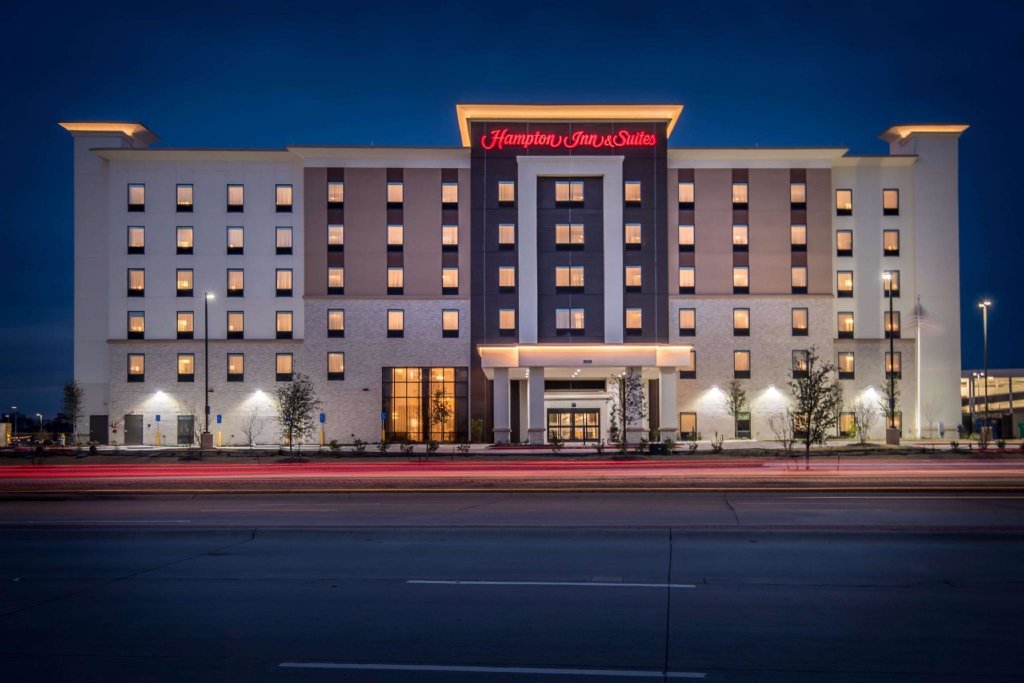 Doppel Suite Hampton Inn & Suites Dallas-The Colony, TX